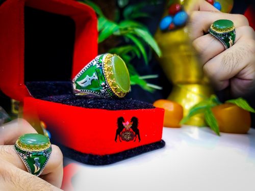 Silver rings with green jade