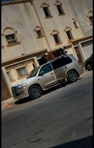 استأجر سيارتك المفضله يومي اسبوعي