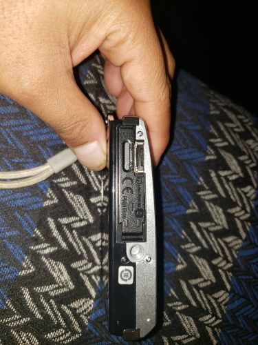 كاميرا سوني نوع قديم ذاكره
