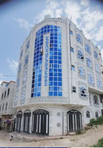 عماره5ادوار استثمارية للبيــع