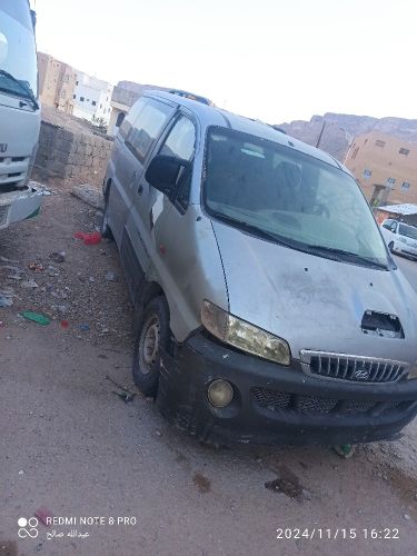 باص هونداي اتش ون 2002