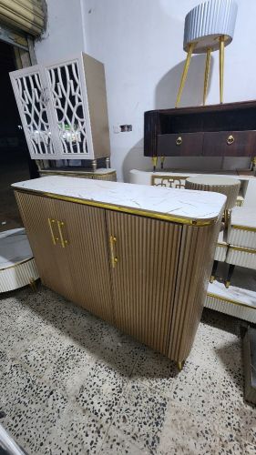 دولاب متعدد الاستخدام