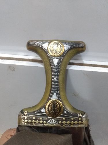 جنبيه عزيري