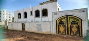 فله دورين سكني للبيع في مدينة إب