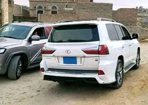 مركز دبي لتأجير السيارات يومي شهر