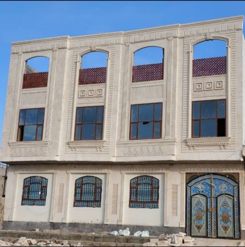 عماااره عرطه للبيع شارع مارب