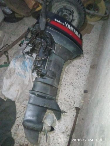 محرك ياماها 40 حصان