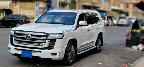 ألمناف ڪارز لتأجير السيارات