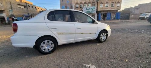سياره ايكو2004