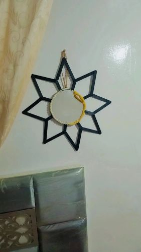مرايه بديكور اسود ورد وبسعر حلوو