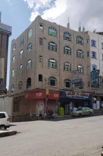 عماره تجارية استثمارية للبيــع