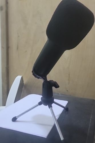 ميكرفون يوس بي.
