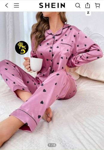 بجامة من ماركه SHEIN
