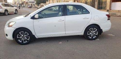 سياره يارس تايوتا