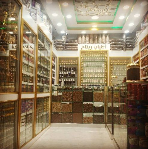 محل وسط ش/هائل مناسب صرافة او ذهب
