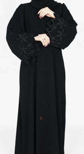 عبايه نسائيه
