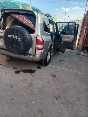 سياره باجيرو
