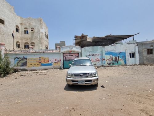 مبنئ مدرسة للبيع عرطه قوي قوي