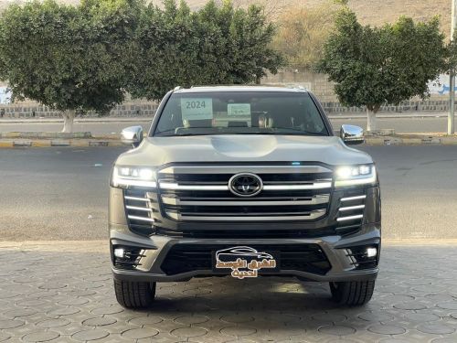 تويوتا لاندكلوزر 2023 خليجي لمتد