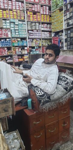 بن خميس لبيع قطع غيار السيارات