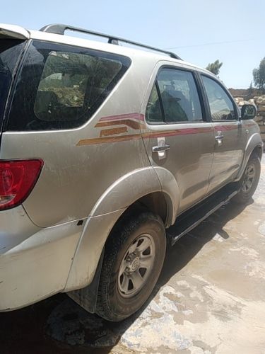 سياره للبيع