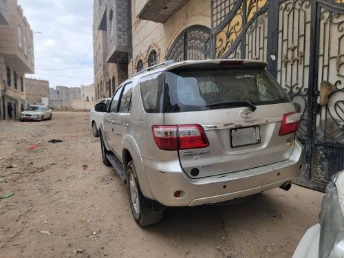 تيوتا فورتشنر VX 2010  V6