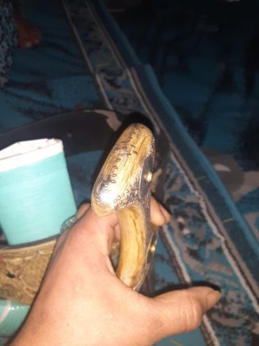 جنبيْه