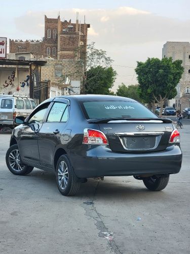 تويوتا يارس 2011 لون فيراني
