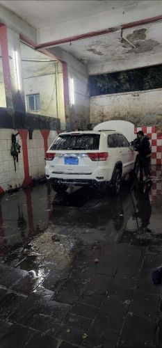 سياره جيب بسعر مناسب