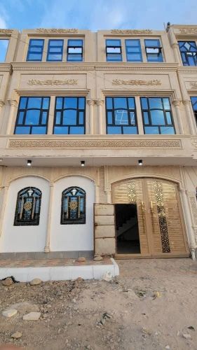 عماره للبيع ثلاثه دور مسلح هردي