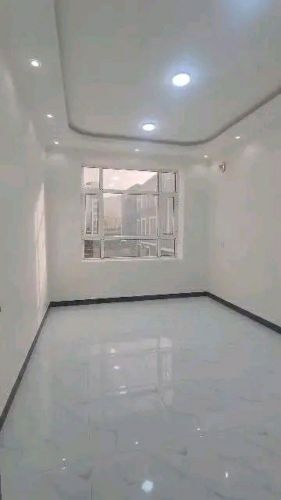 س و شقه مساحتها 65 متر