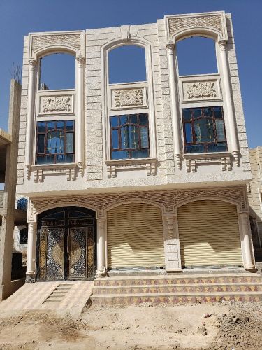 عمارة ثلاثة دور للبيع شارع 14