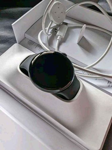 الساعة الذكية google pixel watch