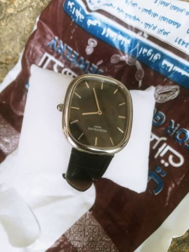 ساعة Patek Philippe Geneve
