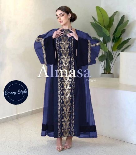 فستان نسائي
