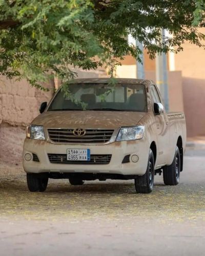 سيارة
