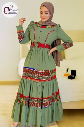 فستان نسائي