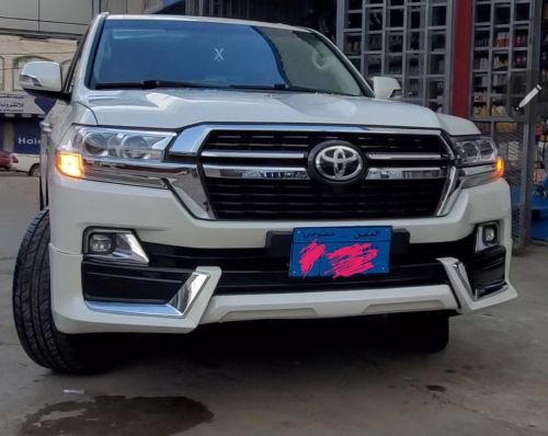 صالون لاندكروزر 2021 VXR ,V8 ,5,7
