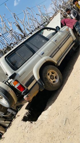 لندكروزر صالون موديل 96