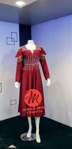 مشغل المجد للعبايات والفساتين وال