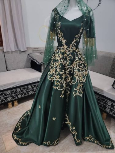 فستان غمره او غسل للبيع ملبوس مره
