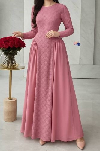 فستان نسائي