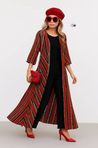طقم نسائي