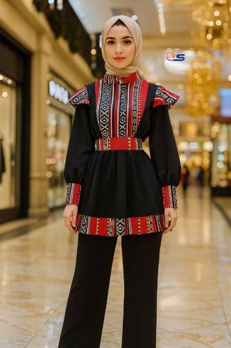 طقم نسائي