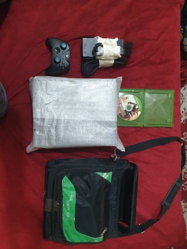 للبيع جهاز إكس بوكس ون (Xbox One)