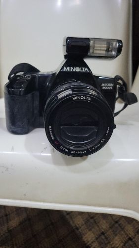كاميرا MINOLTA