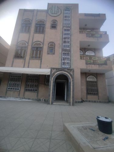 للايجار فله 3 ادوار الحي السياسي
