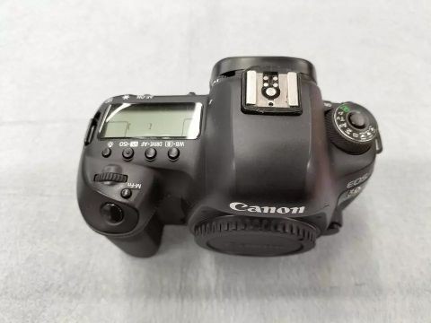 Canon EOS 5D mark IV