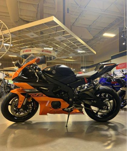 Yamaha R6