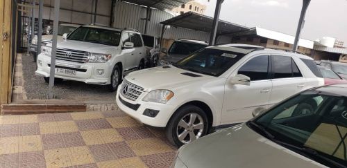 Mercedes ML350 2011 نظيفة جدًا
